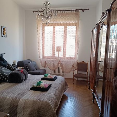 Giaveno, Apartment "Margherite" A Pochi Passi Dal Centro, Wifi Exterior foto